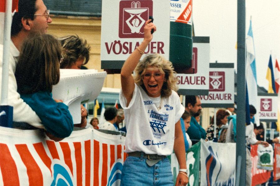Ilse Dippmann gibt Startschuss zum ersten Österreichischen Frauenlauf